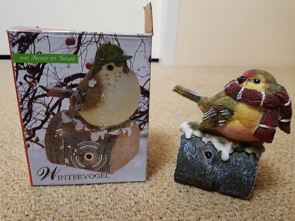 Wintervogel beeldje met geluid, Ophalen of Verzenden, Zo goed als nieuw, Dier