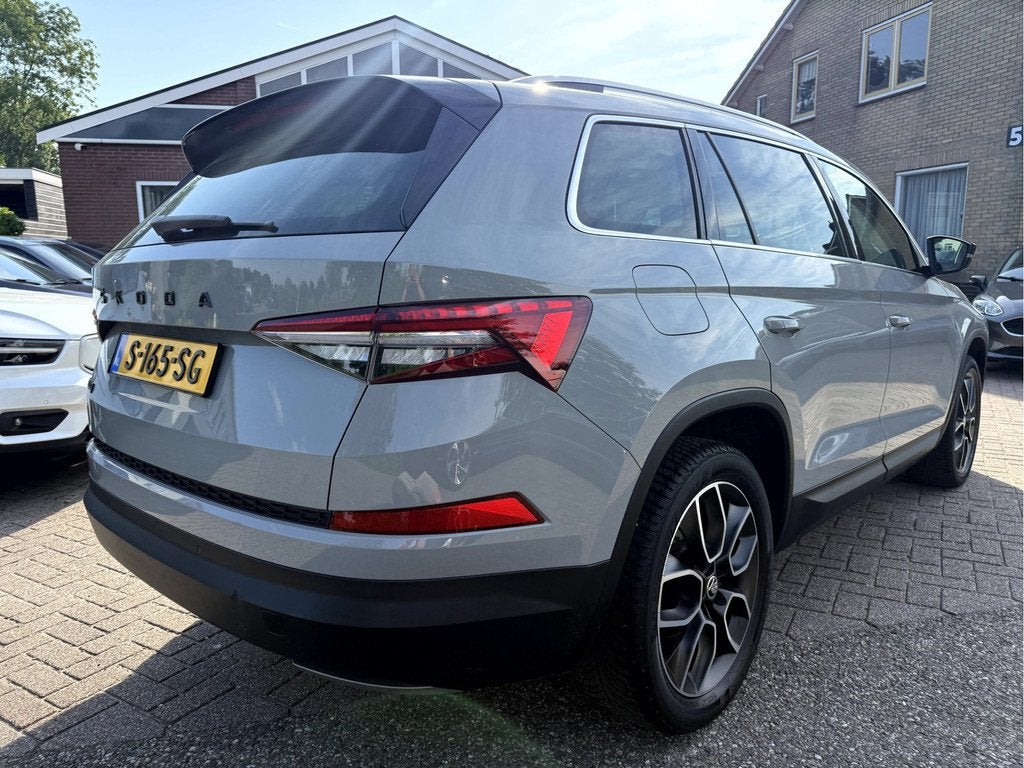 Skoda Kodiaq 1.5 TSI Business Edition 7-Persoons Facelift, 1, Stof, 4 cilinders, 150 pk, 7 stoelen