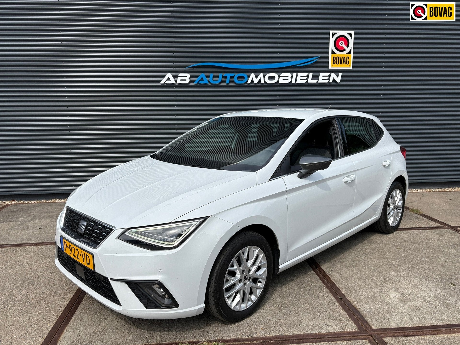 Seat Ibiza 1.0 EcoTSI FR Business Intense AUTOMAAT/ CARPLAY/, Euro 6, Met garantie (alle), 1098 kg, Alcantara