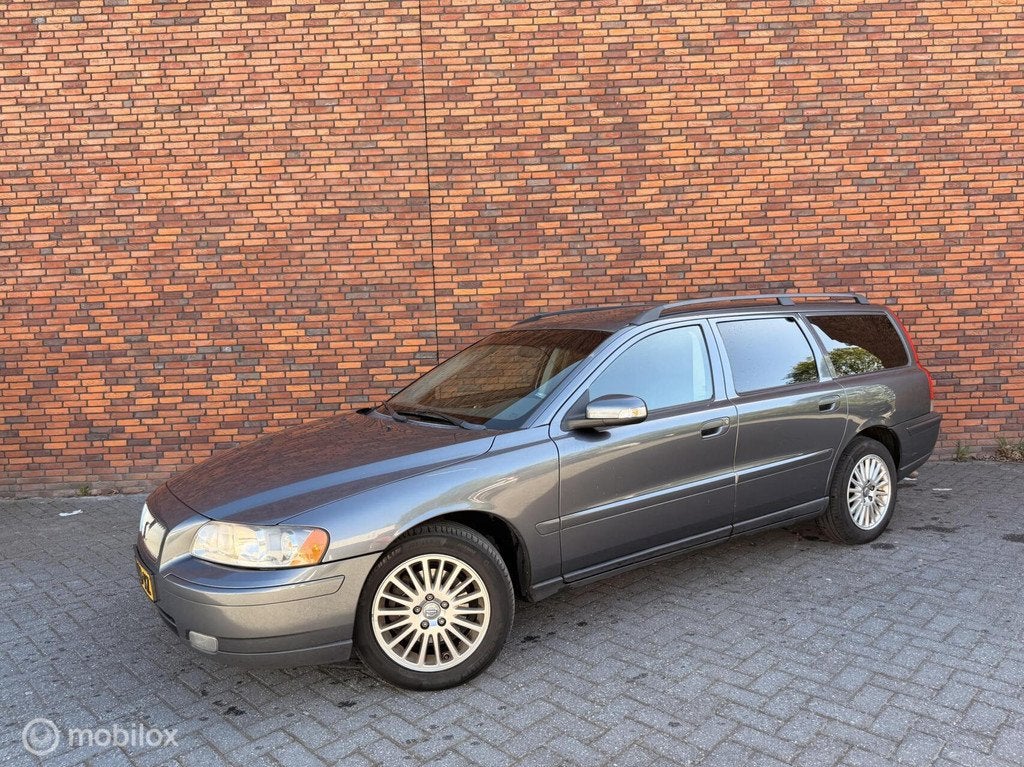 Volvo V70 2.4D Edition I Airco APK LM velgen, Auto's, Volvo, Voorwielaandrijving, 1535 kg, 163 pk, 168 €/maand