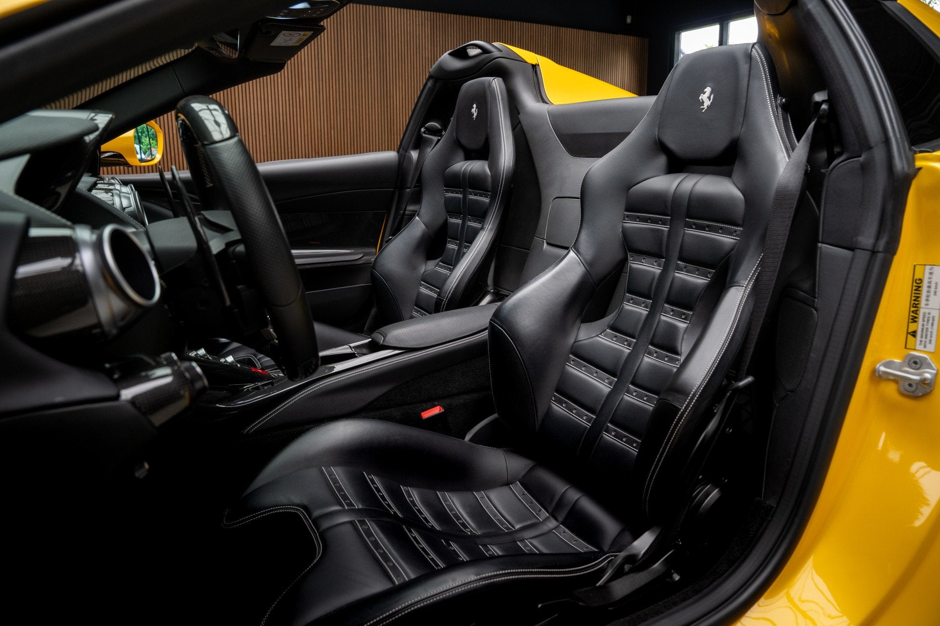 Ferrari 812 GTS 6.5 V12 HELE Full-carbon Lift 360 Full-PPF, Auto's, Automaat, Achterwielaandrijving, Gebruikt, Bedrijf