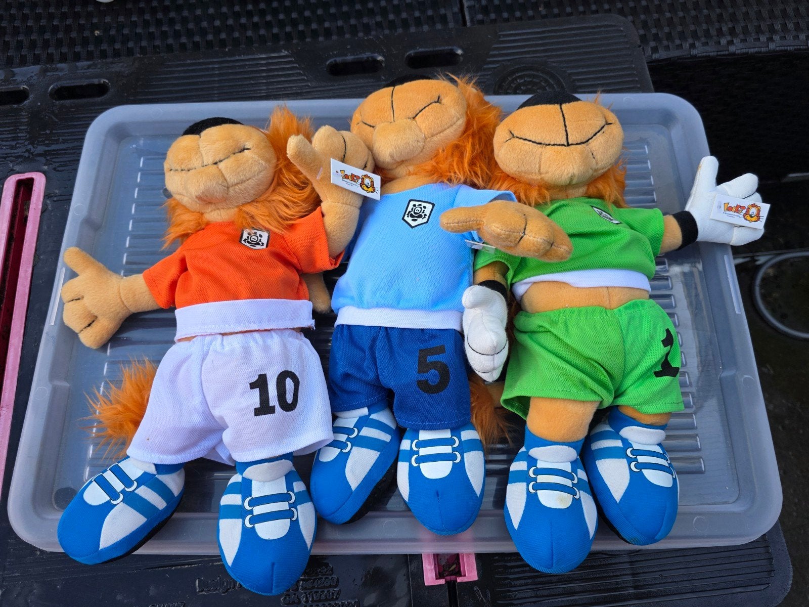 3 Loeki Leeuw Knuffels - Voetbal Fanset, Overige merken, Overige karakters, Ophalen of Verzenden, Middelgroot (20 tot 80 cm)