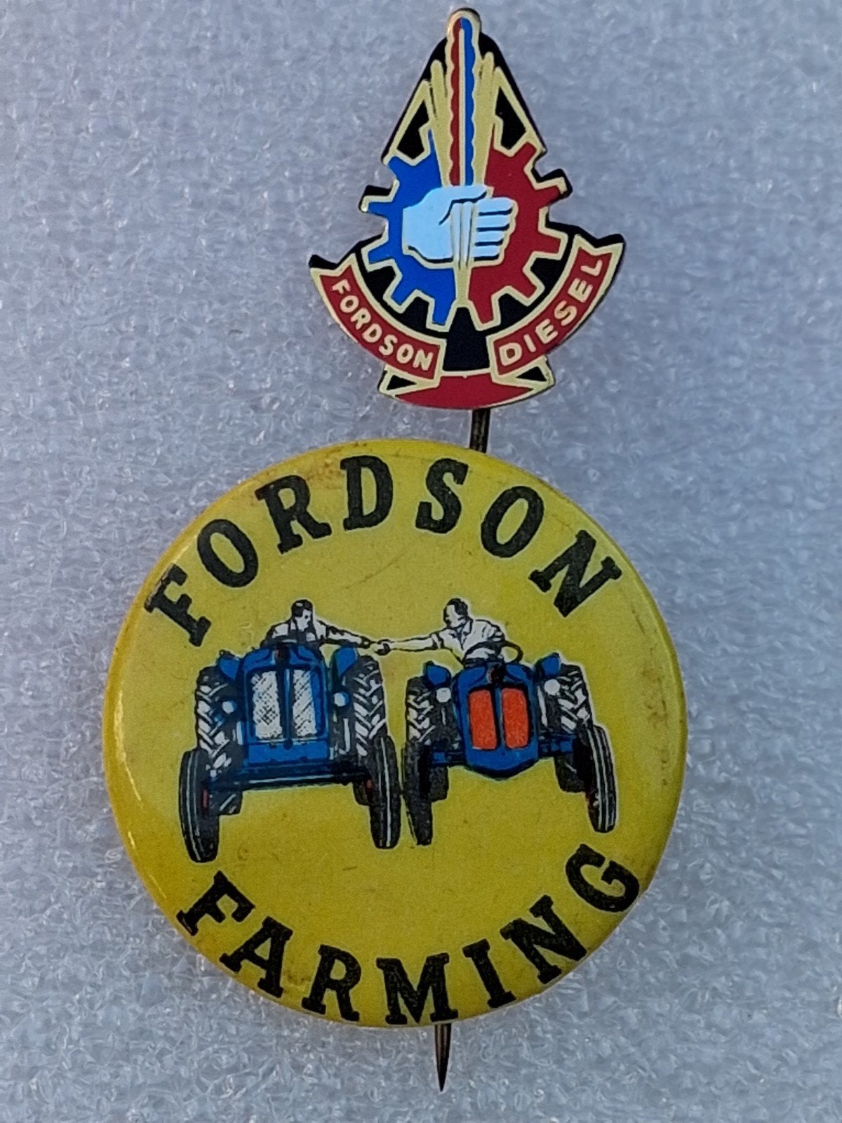 Speldje / button Fordson oldtimer tractor, Ophalen of Verzenden, Gebruikt, Overige onderwerpen