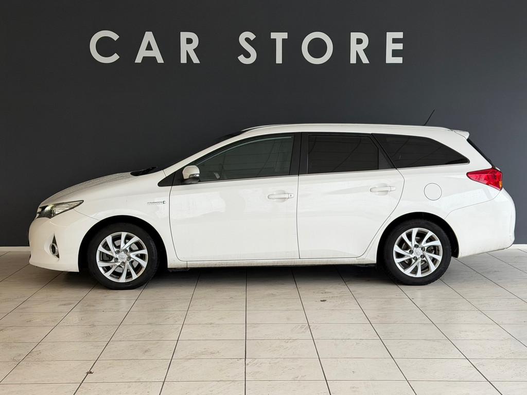 Toyota Auris Touring Sports 1.8 Hybrid Lease Pano Camera, Euro 5, Stof, Gebruikt, Zwart