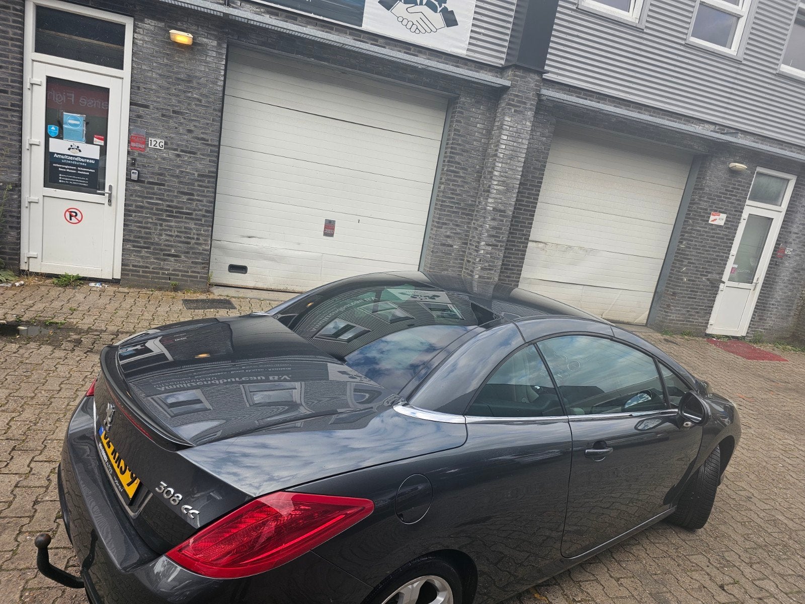 Peugeot 308 1.6 THP CC AUT 2010 Grijs, Auto's, Peugeot, Cabriolet, Bedrijf, Grijs, 84 €/maand