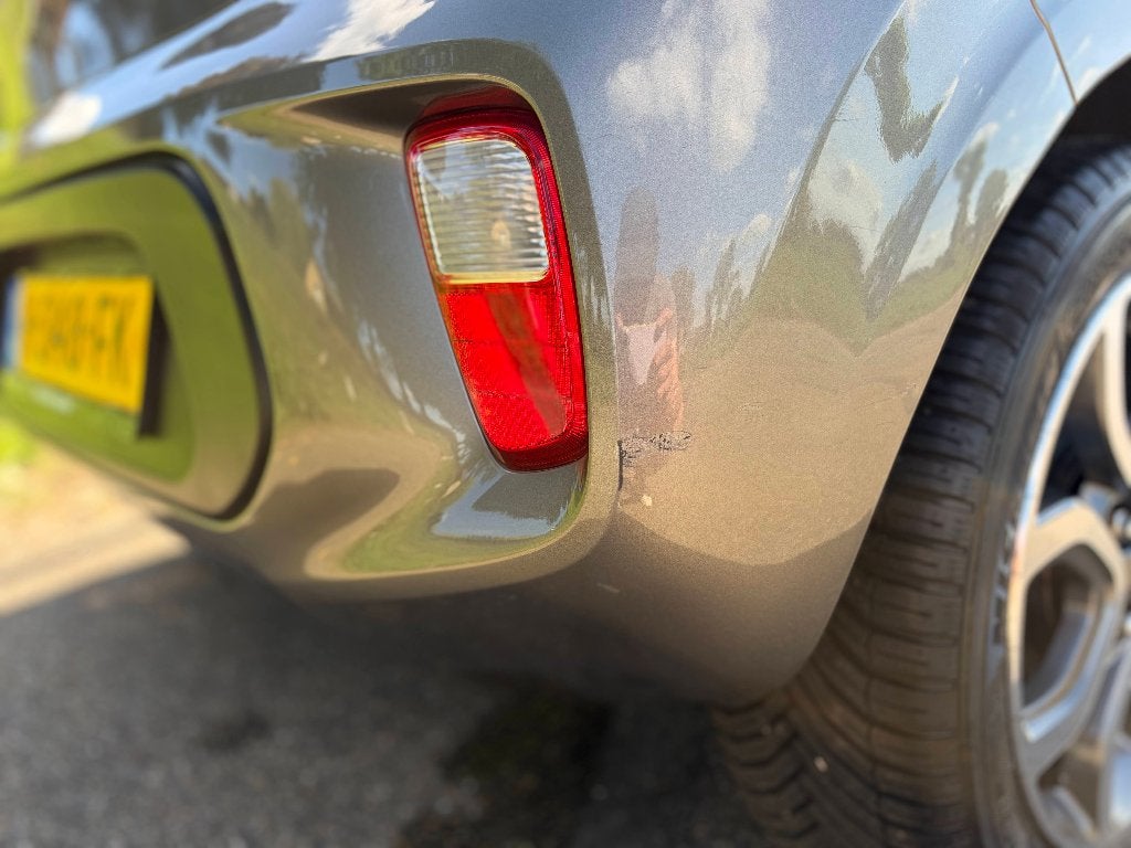 Foto 16 van Kia Picanto 1.0 MPi 67pk 4-zits 2020 Grijs