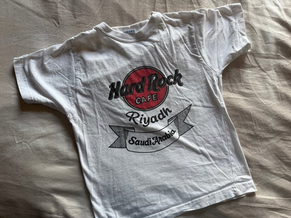 Hard Rock Cafe Riyadh T-shirt - Maat 110/116, Ophalen of Verzenden, Zo goed als nieuw, Shirt of Longsleeve