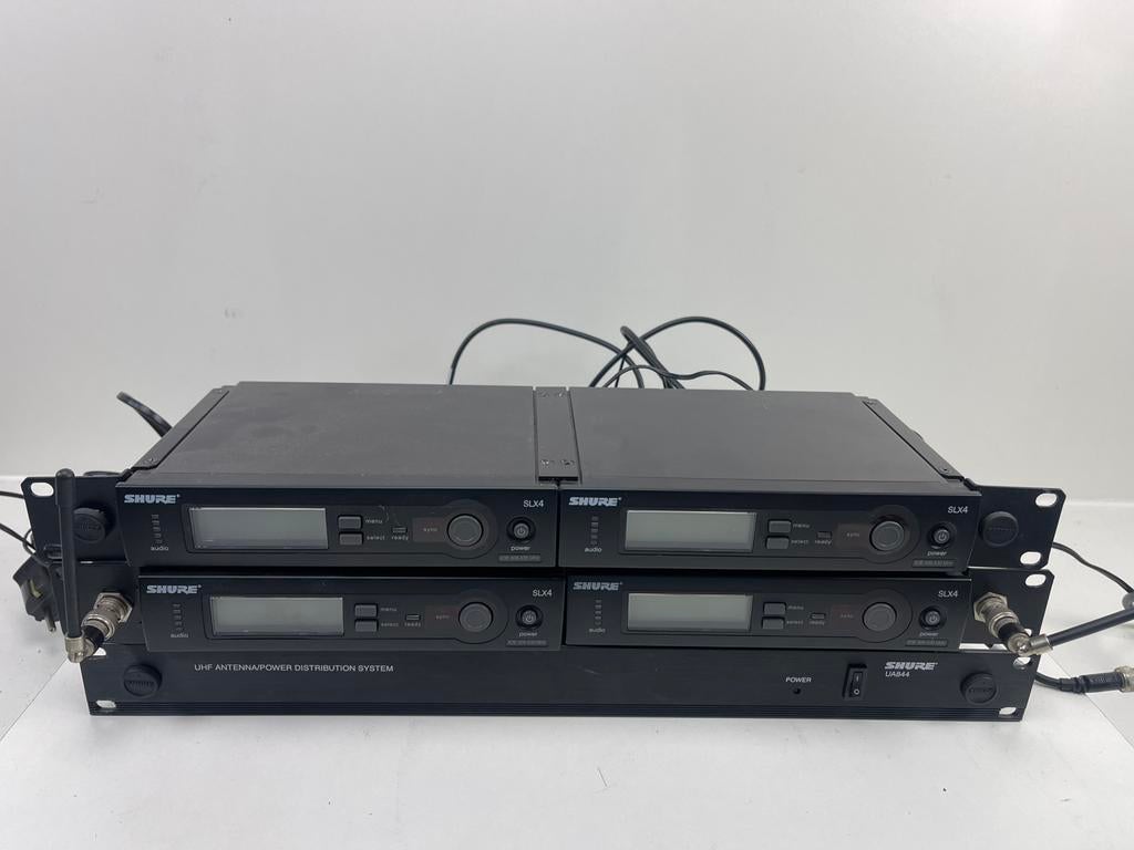 SET SHURE 1x UA844 Antenne Splitter + 4xSLX4 Ontv. €2471,00, Ophalen, Gebruikt, Overige typen, Draadloos