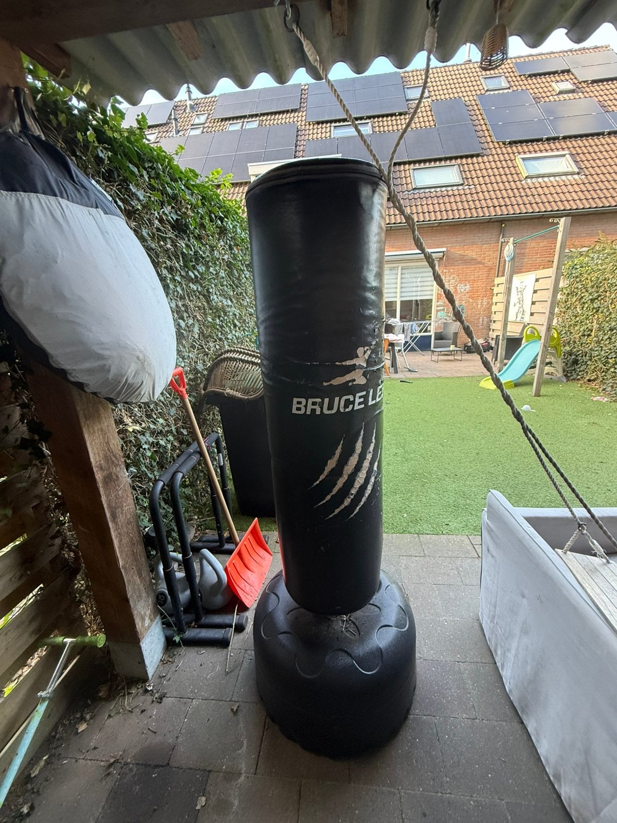 Bruce lee bokspaal, Ophalen, Zo goed als nieuw, Bokszak