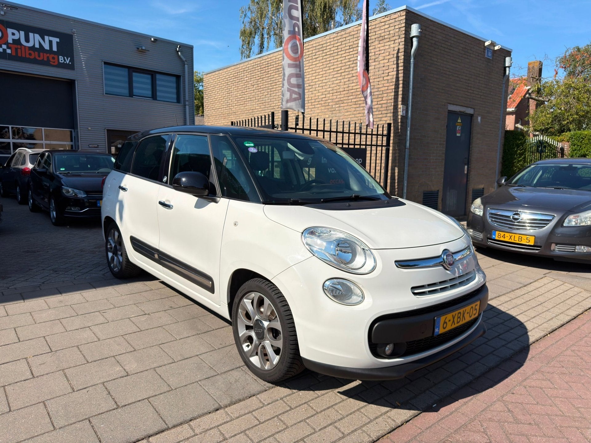 Fiat 500 L Living 0.9 TwinAir Lounge Trekhaak Pano Airco NAP, Auto's, Fiat, Gebruikt, Euro 6, Wit, Bedrijf