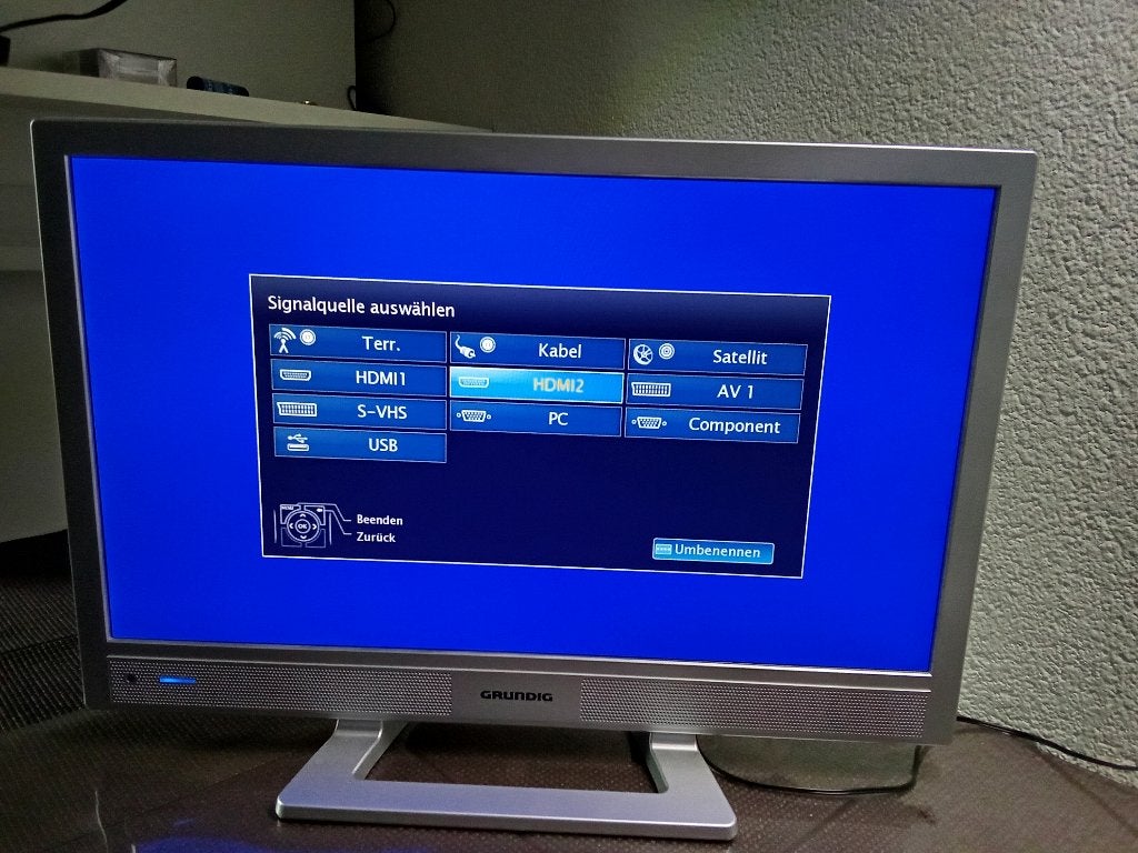 12 volt TV voor auto/boot/caravan 22”, 50 Hz, Zo goed als nieuw, 40 tot 60 cm, Ophalen
