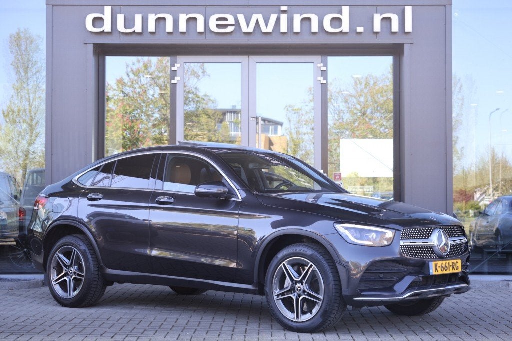 Mercedes-benz GLC COUPE 300e 4Matic AMG*PANO*BURMEISTER*KEYL, Auto's, Mercedes-Benz, 1940 kg, Gebruikt, 4 cilinders, Bedrijf
