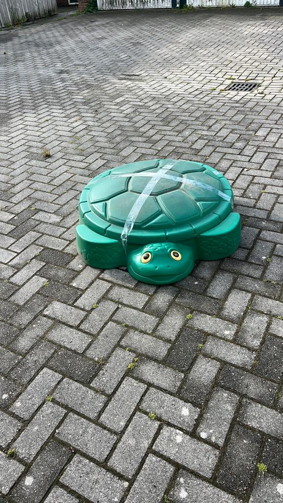 Schildpad vorm zandbak van de merk little tikes., Kinderen en Baby's, Speelgoed | Buiten | Zandbakken, Ophalen, Gebruikt
