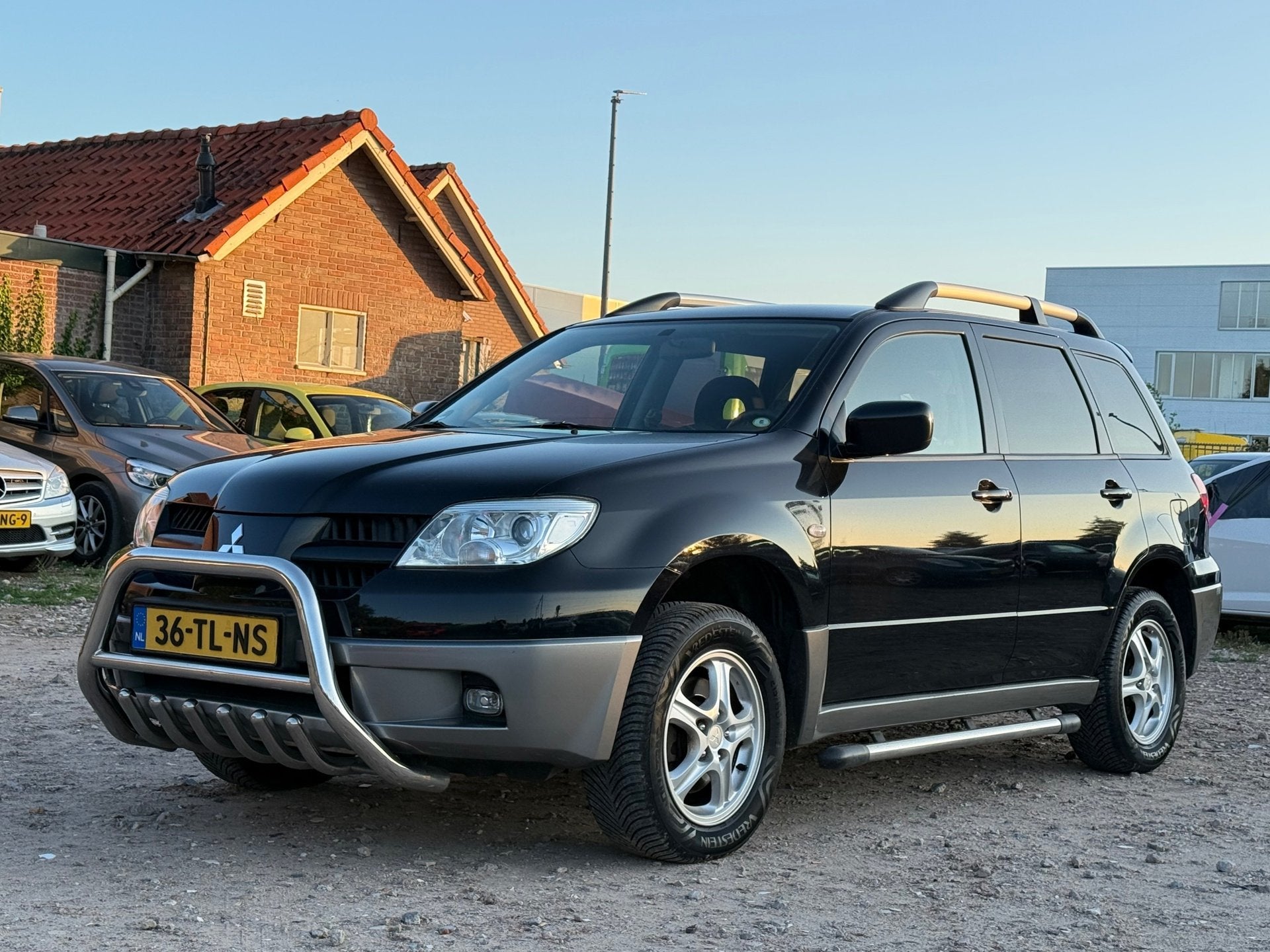 Mitsubishi Outlander Sport 2.0 Invite+/ FRONT SIDE BARS, Auto's, Mitsubishi, Voorwielaandrijving, 136 pk, 4 cilinders, Handgeschakeld