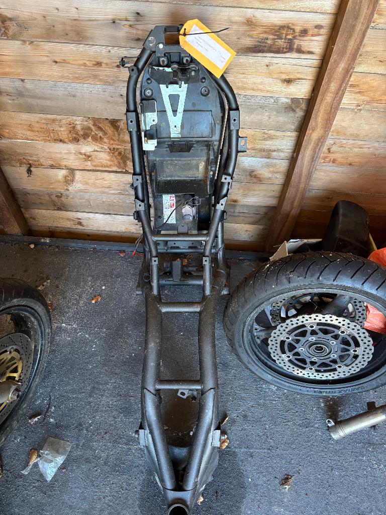 Frame van Kawasaki Z1000 met kenteken, Motoren, Onderdelen | Kawasaki, Ophalen, Gebruikt