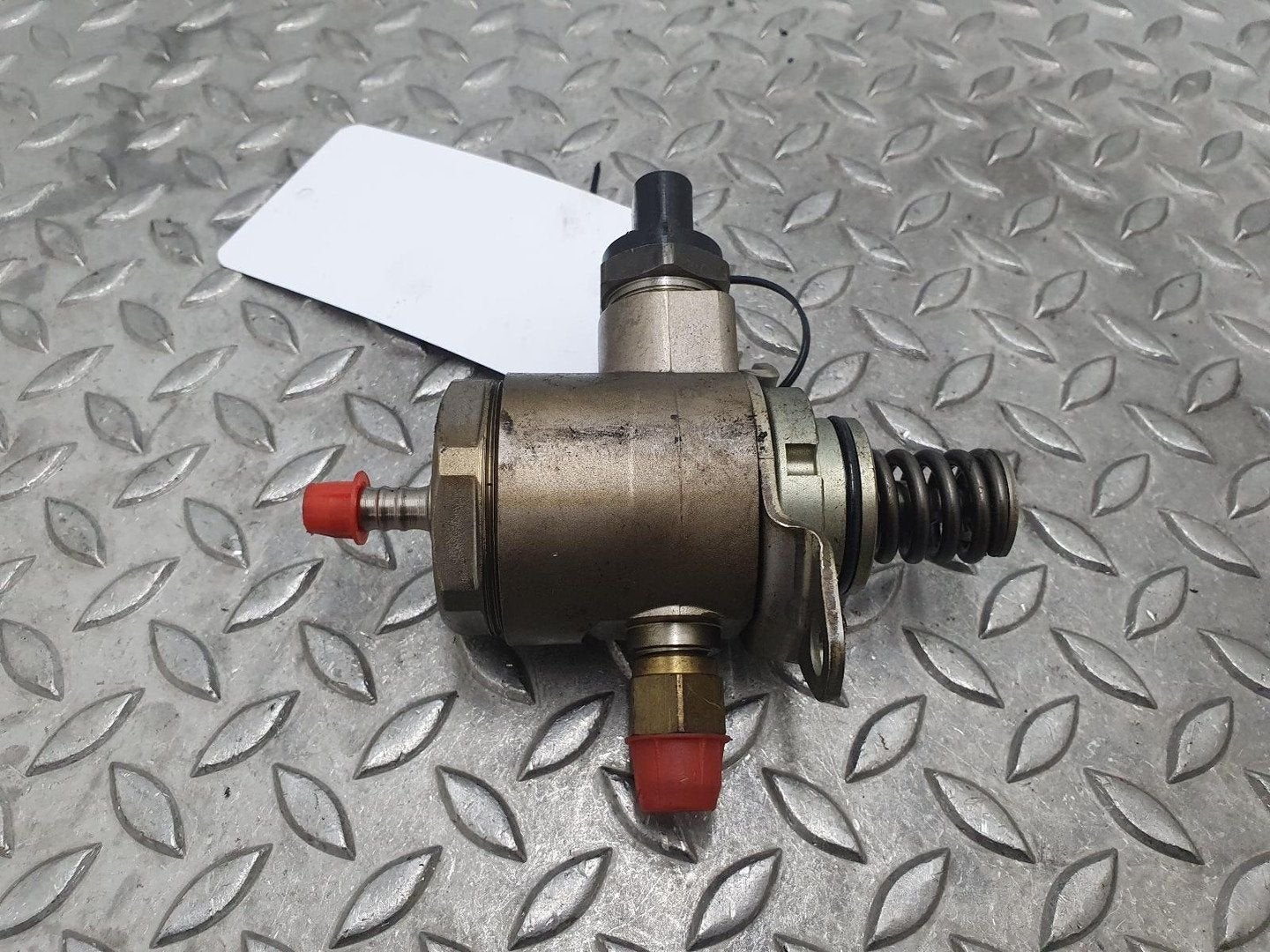 VOLKSWAGEN GOLF BRANDSTOF POMP VOOR DE INJECTOR 2010, Ophalen of Verzenden, Gebruikt, Stiba lid