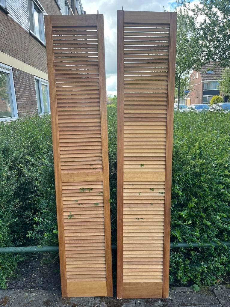 Twee houten louvre deuren, Ophalen, Gebruikt