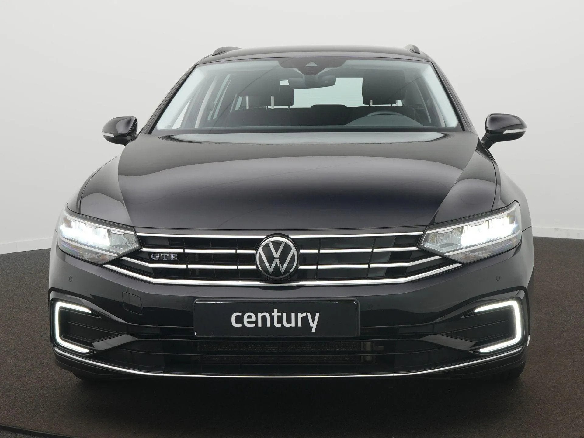 Volkswagen Passat 1.4 TSI PHEV GTE Business (bj 2022), Gebruikt, Zwart, 218 pk, 1600 kg
