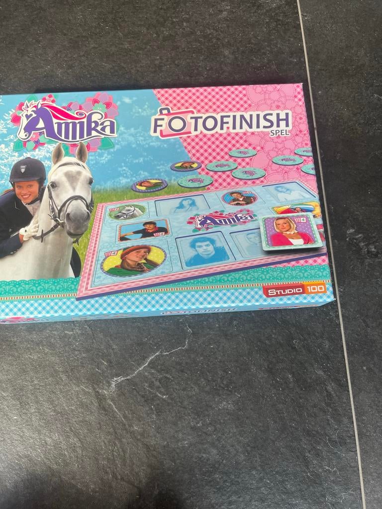 Amika Fotofinish Spel - Studio 100 Bordspel, Ophalen, Gebruikt