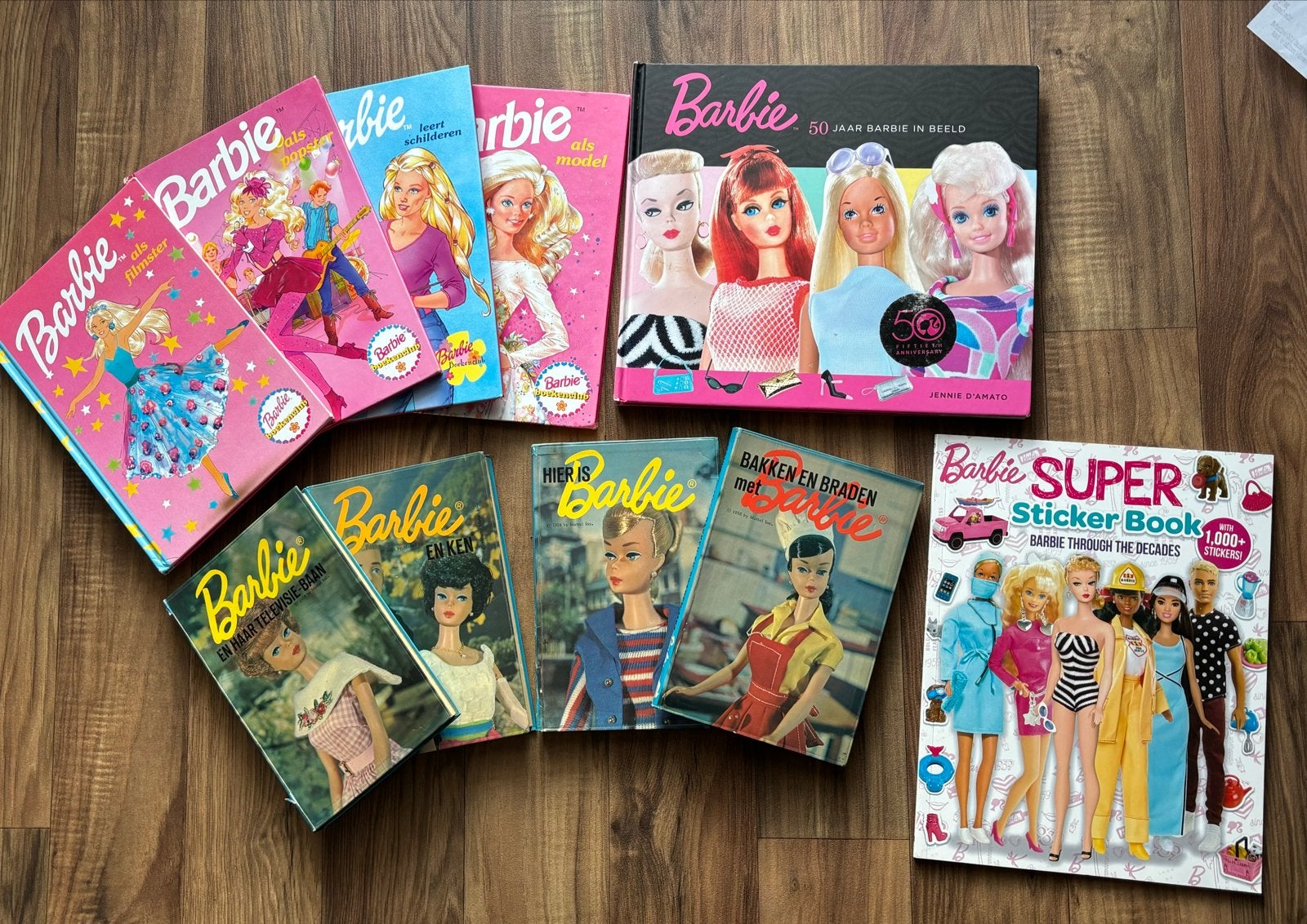 Barbie Boeken Collectie: Vintage & Nieuw, Stickerboek, Verzamelen, Poppen, Ophalen of Verzenden