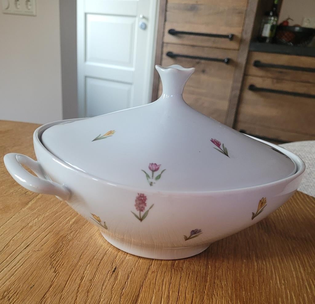 Vintage soepterrine, Ophalen