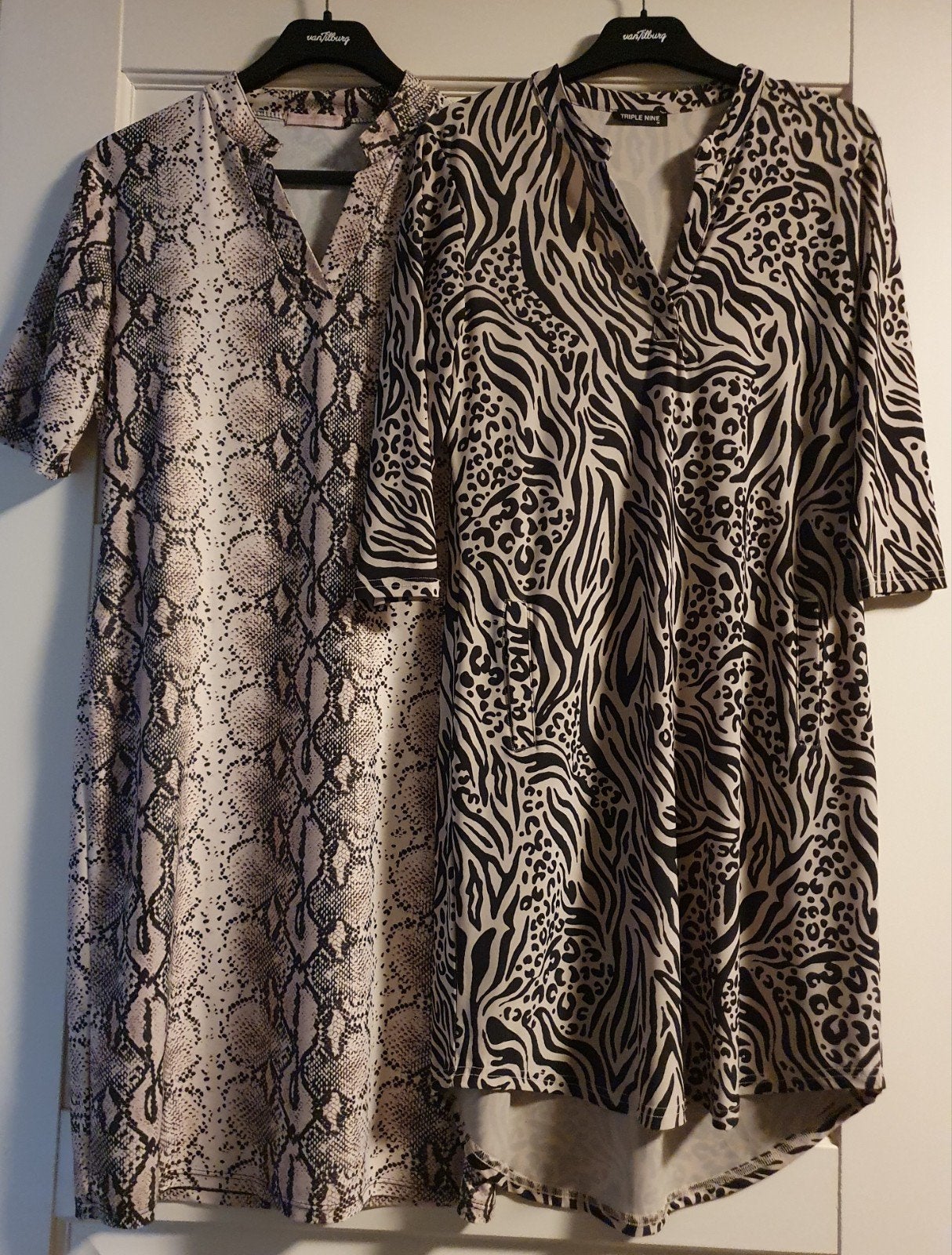 2 Nieuwe Travel jurkjes mt M / Triple Nine, Kleding | Dames, Triple nine, Ophalen of Verzenden, Nieuw, Maat 38/40 (M)