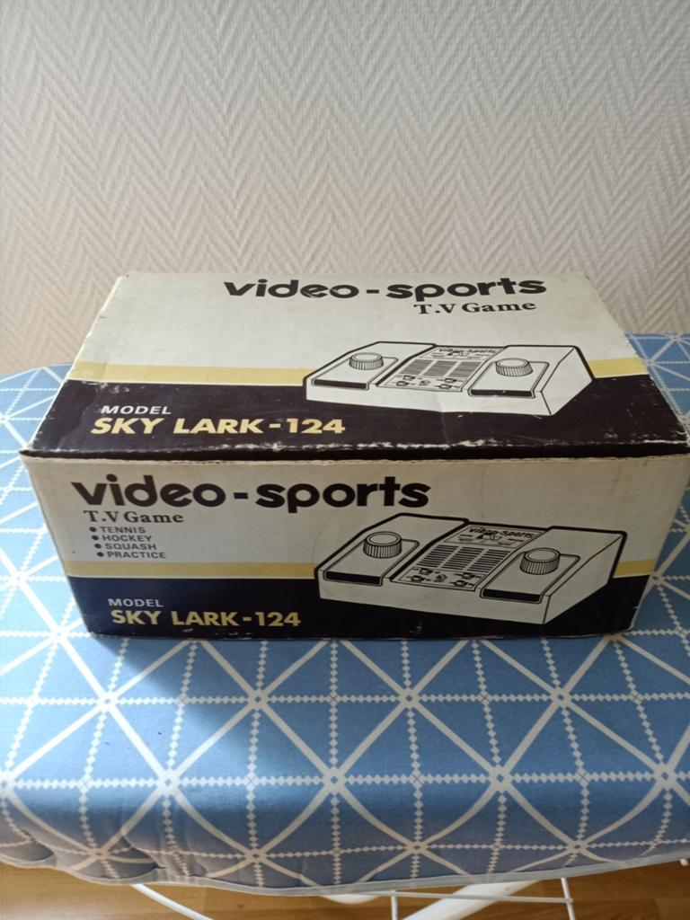 Vintage Video-Sports TV Game SKY LARK-124 - Retro Console, Spelcomputers en Games, Spelcomputers | Overige, Ophalen of Verzenden