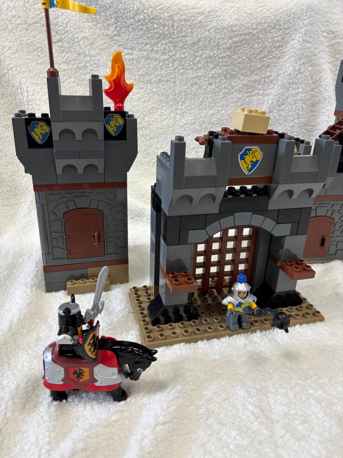 Duplo kasteel, Ophalen of Verzenden, LEGO System A/S, Product.compliance@LEGO.com, Aastvej 1, 7190 Billund, Denemarken