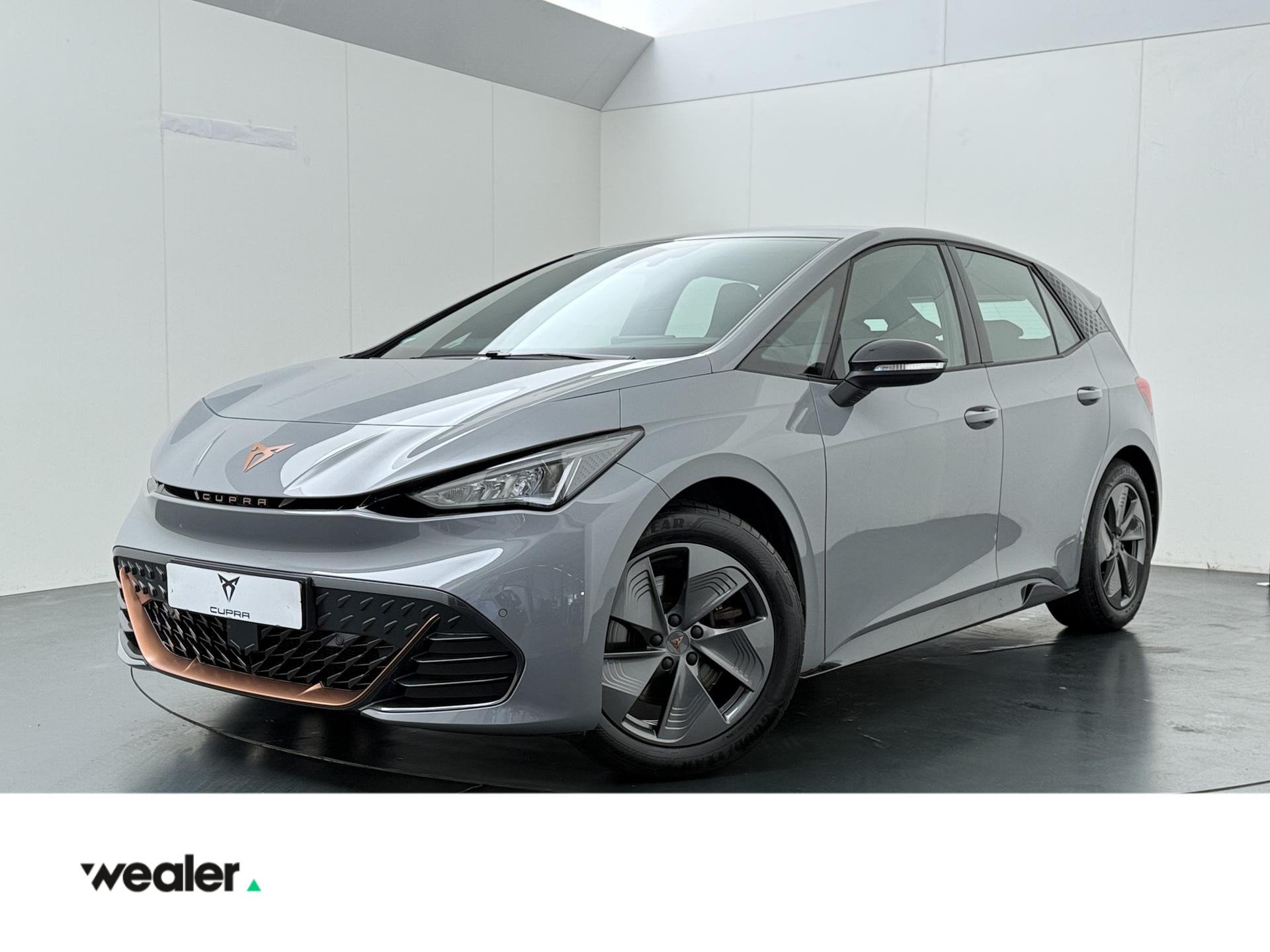 CUPRA Born Essential 62 kWh | 204 PK | SoH 91% | Climate con, Auto's, 12 maanden, Zwart, 375 min, 1728 kg
