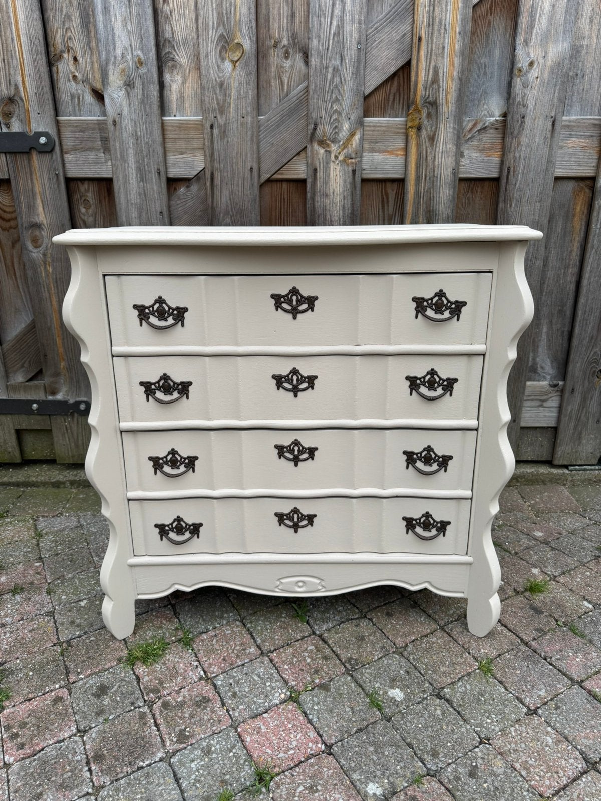 Ladekast in de kleur catedral taupe, Ophalen, 50 tot 100 cm, Zo goed als nieuw, 3 of 4 laden