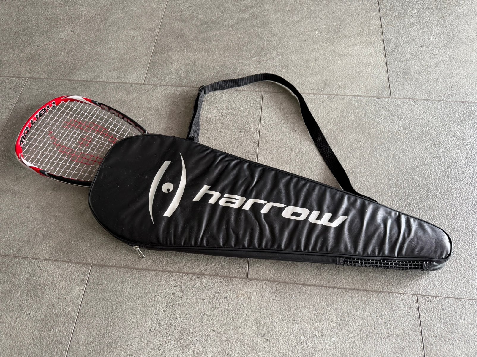 Squash racket, Ophalen