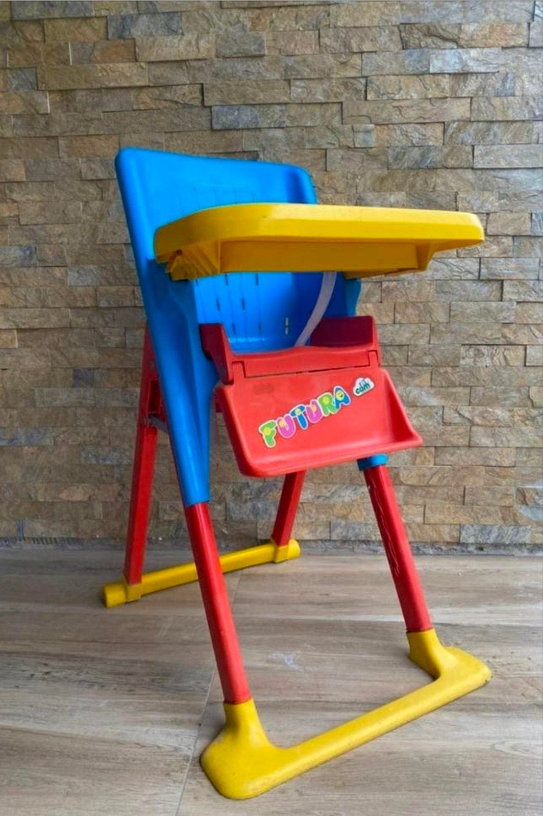 Futura Kinderstoel - Inklapbaar met Afneembaar Eetblad, Ophalen