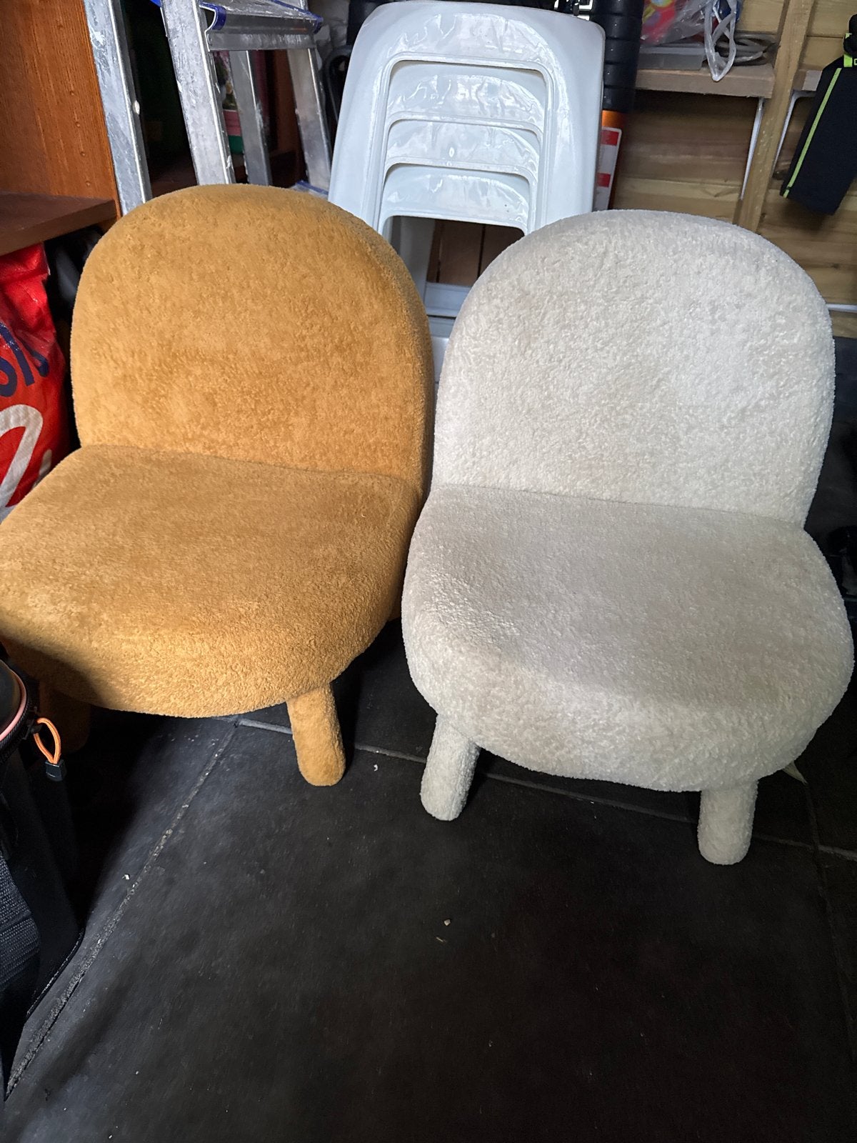 Set van 2 Bouclé Stoelen - Crème en Okergeel kinder stoel, Ophalen, Twee, Overige kleuren, Zo goed als nieuw