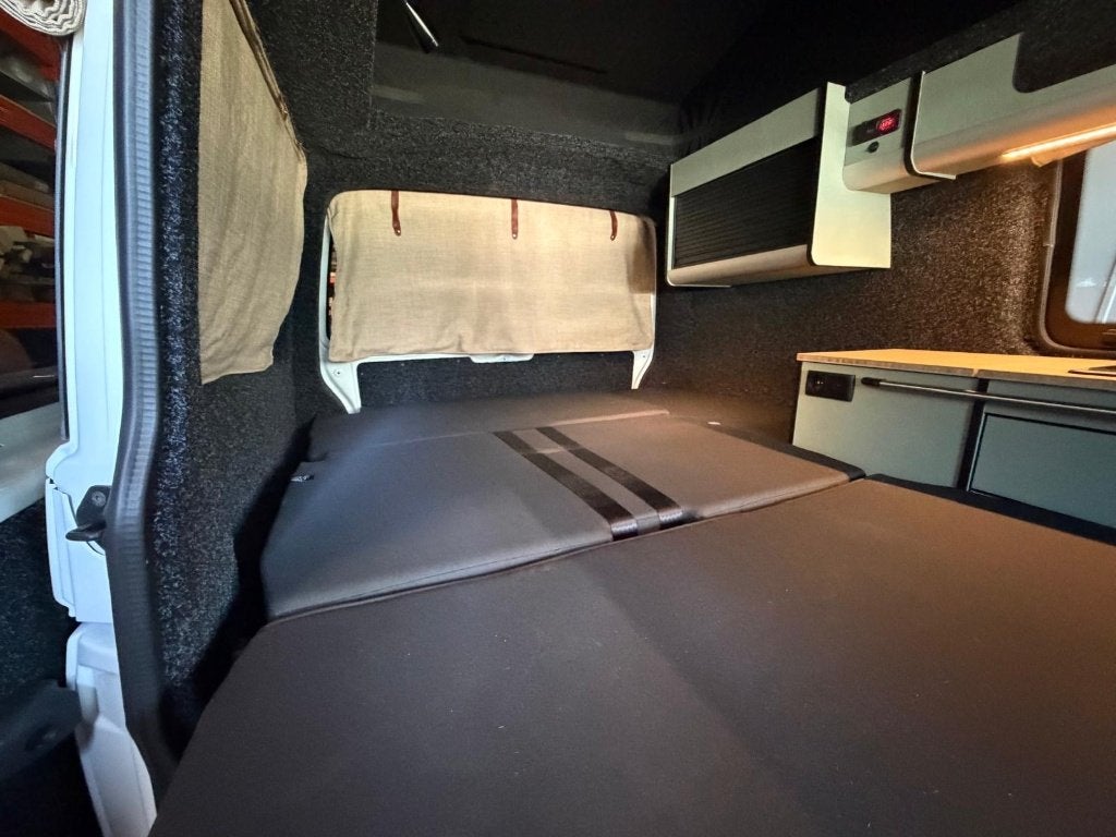 Foto 18 van Volkswagen Transporter T 6.1 2022/Nieuw Kwb 4 Personen