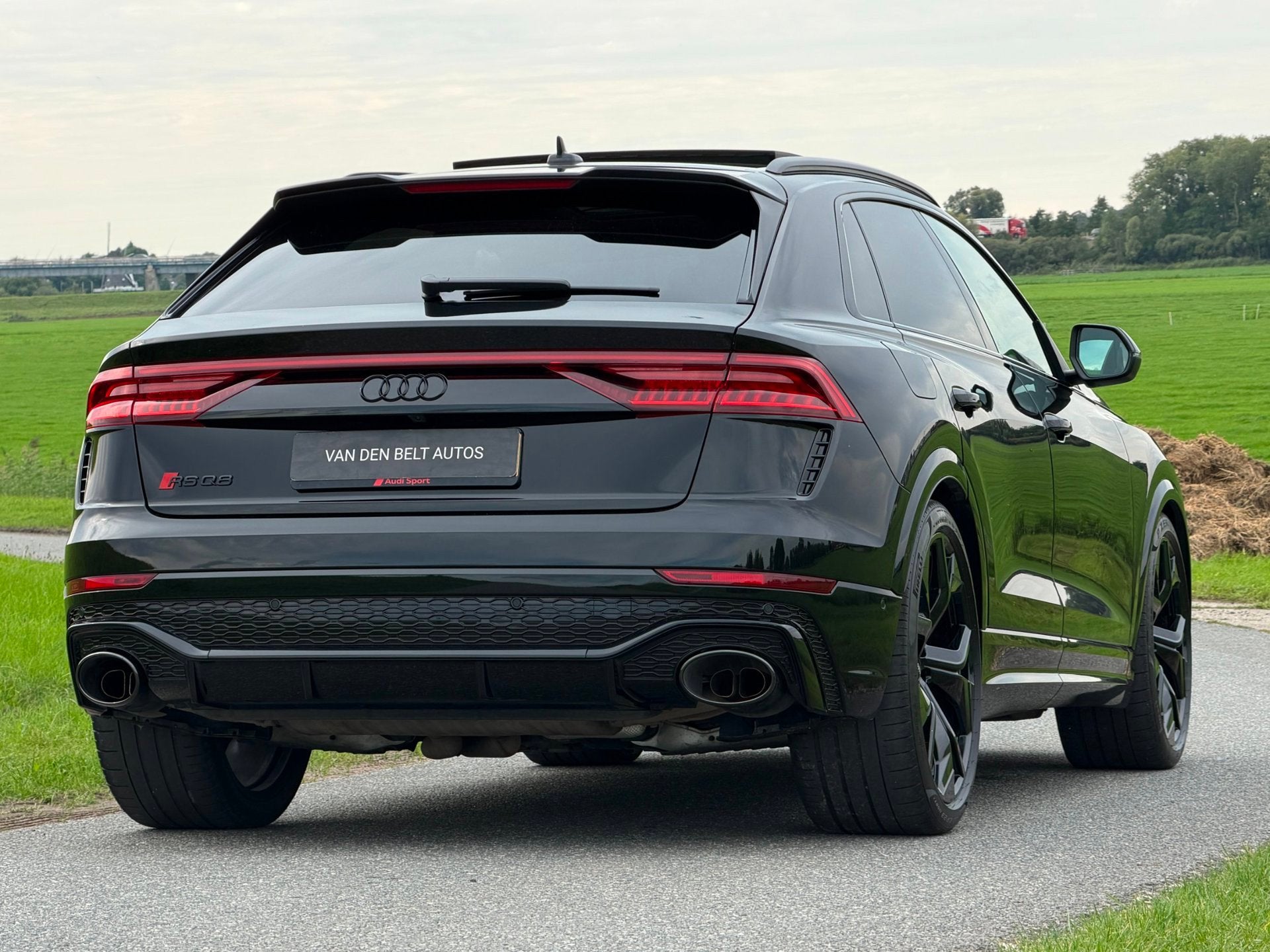 Audi RSQ8 4.0 TFSI Quattro 600PK |Pano |Keramisch |Dynamic+, Auto's, Gebruikt, 600 pk, Zwart, Leder