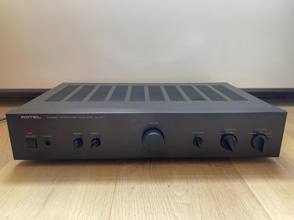 Rotel RA-921 stereo versterker, Zo goed als nieuw, Ophalen, Overige merken, Minder dan 60 watt