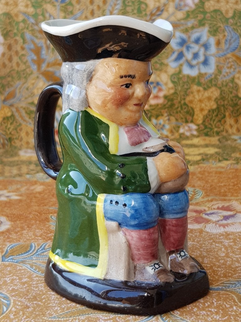 Mooie oude Staffordshire Toby jug uit Engeland 14,8 cm., Ophalen of Verzenden