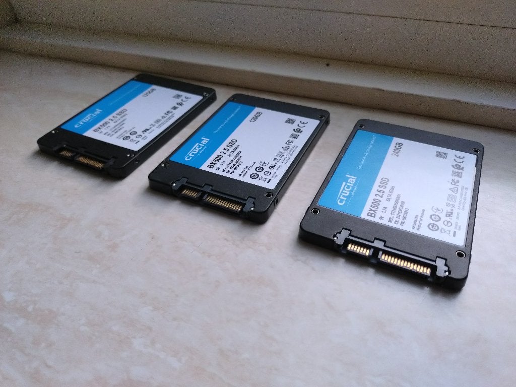 Set 3x Crucial BX500 SSD (1x 240GB + 2x 120GB) + SMART, Computers en Software, Harde schijven, Ophalen of Verzenden, Laptop