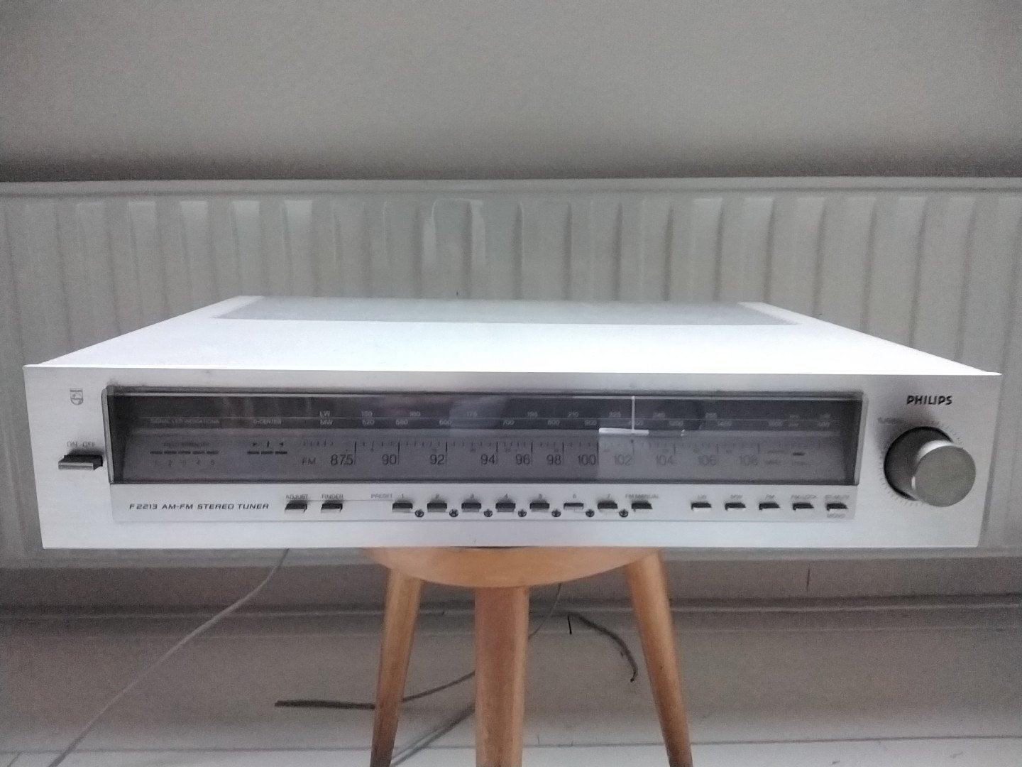Philips F2213 AM-FM Stereo Tuner - Vintage Radio, Ophalen, Gebruikt, Analoog