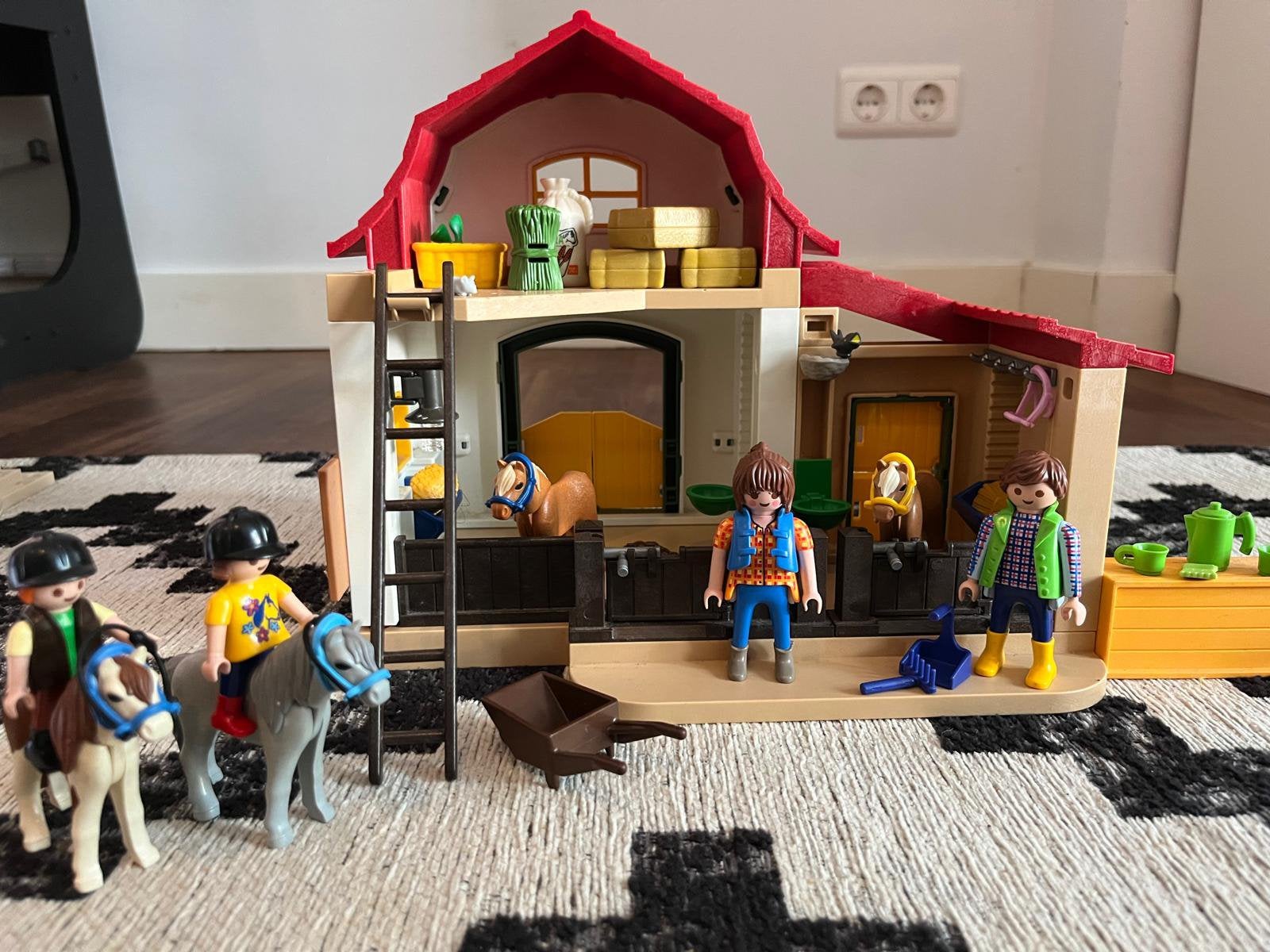 Playmobil ponyboerderij (paarden), Ophalen of Verzenden, Zo goed als nieuw