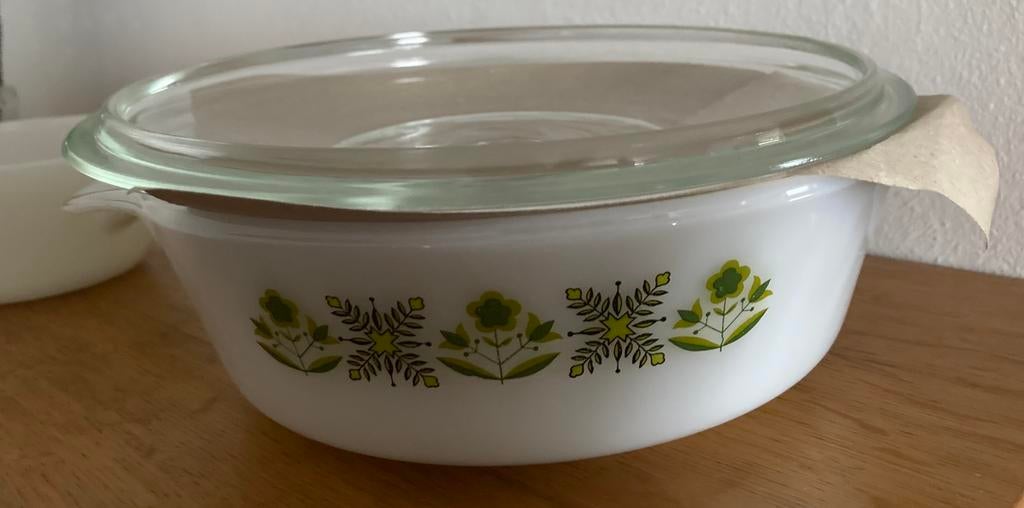 Compleet vintage oven- en tafelservies Primrose, Ophalen