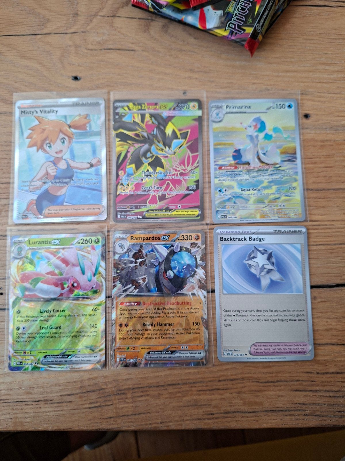 Paar rare kaarten uit de Pitch black series, Ophalen of Verzenden, Zo goed als nieuw, Meerdere kaarten, Foil