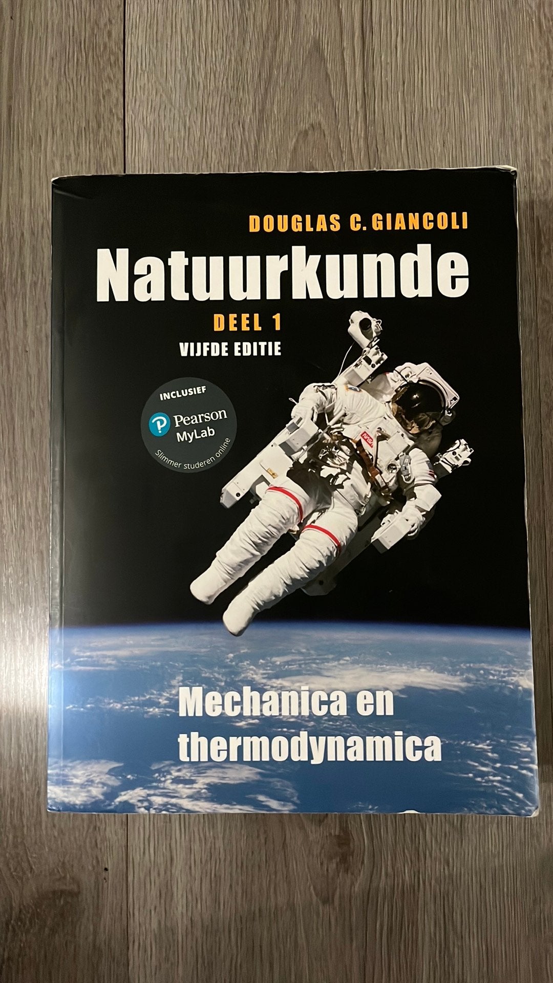 Natuurkunde (Vijfde Editie), Ophalen of Verzenden, Zo goed als nieuw
