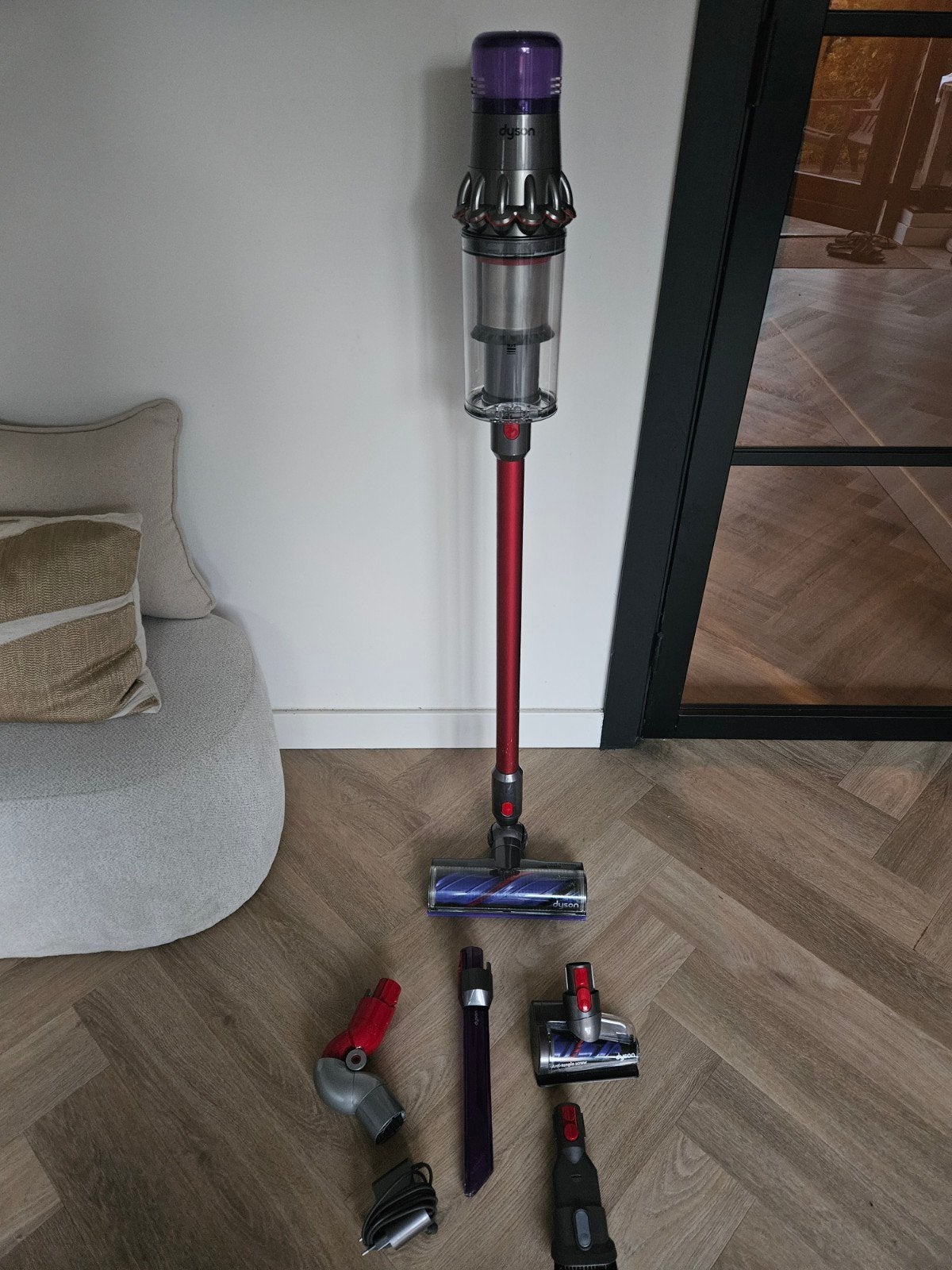 Dyson V11 steelstofzuiger ZGAN, Ophalen, Zo goed als nieuw, Steelstofzuiger, Dyson