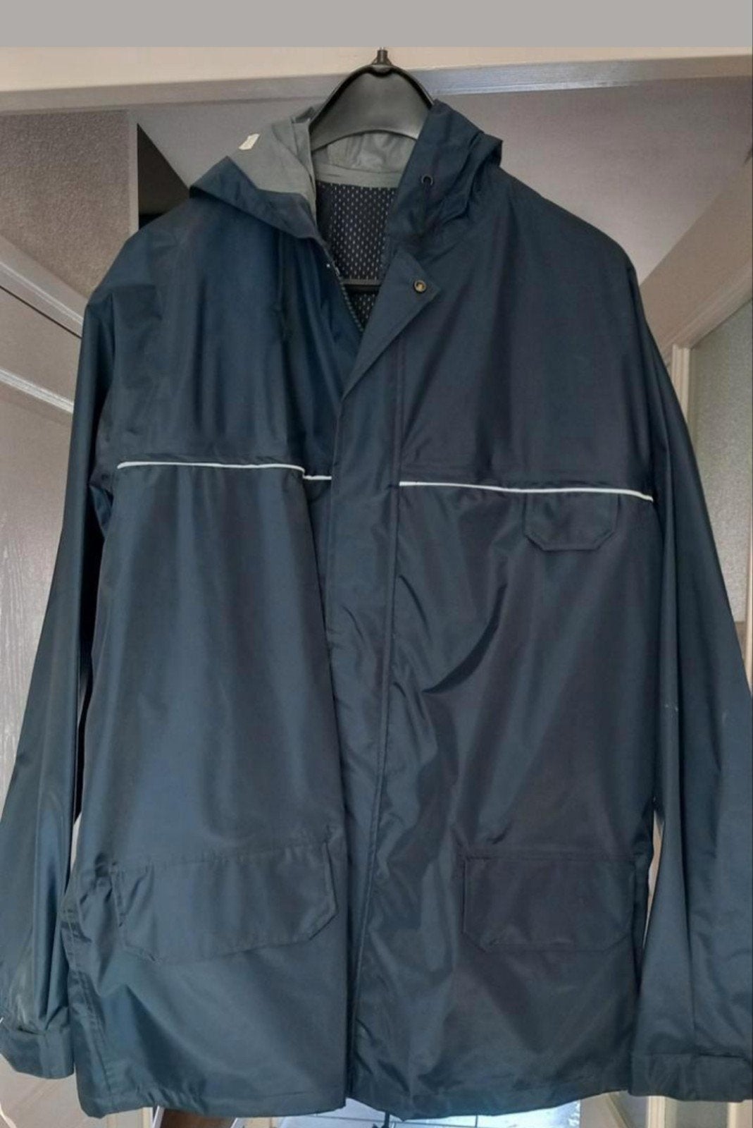 Nieuw donkerblauw regenpak voor heren maat 54 / L-XL, Ophalen of Verzenden, Nieuw, Regenpak, Heren