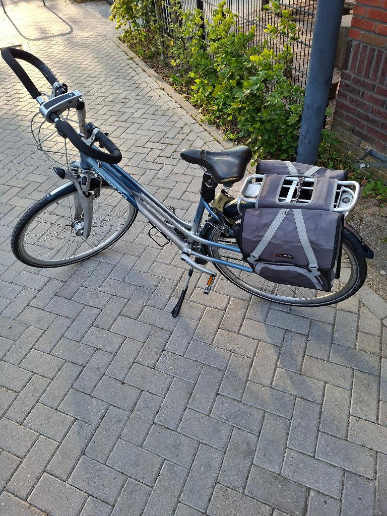 Damesfiets, 28 inch, Gebruikt, Velgrem, 15 tot 20 versnellingen