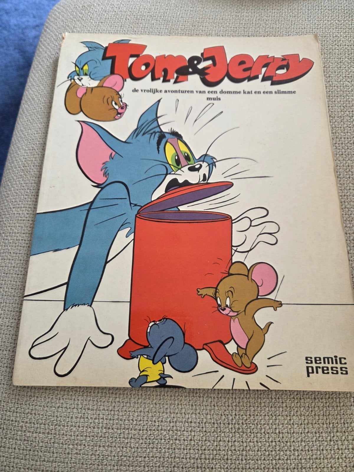 Tom en Jerry stripboek, Boeken, Ophalen of Verzenden, Gelezen