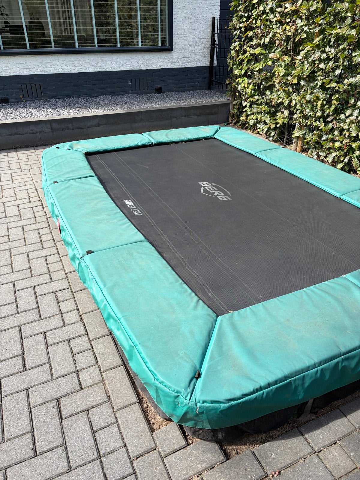 BERG InGround Favorit Trampoline - Rechthoekig maat ong, Ophalen, Gebruikt