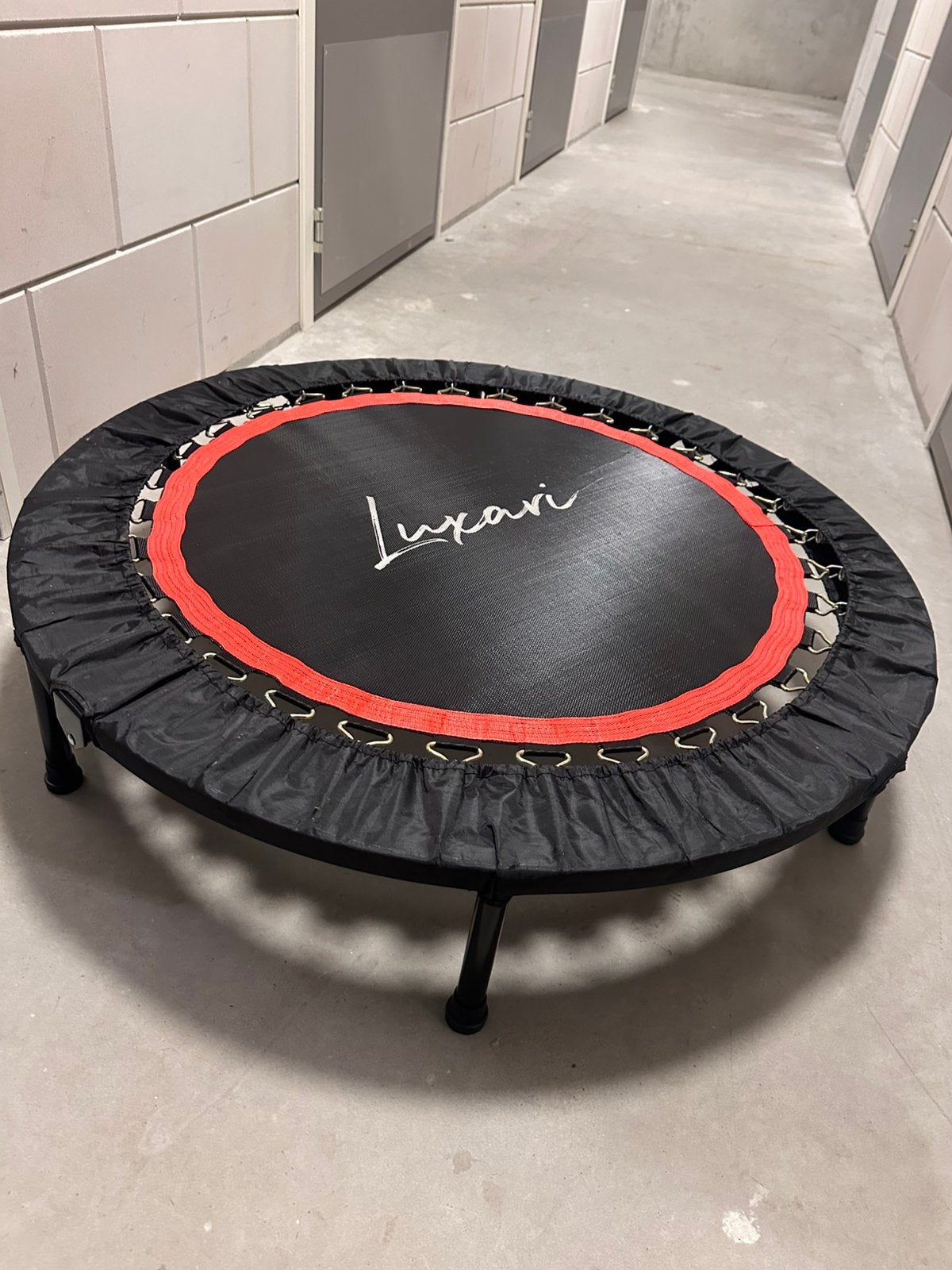 Trampoline €40, Kinderen en Baby's, Speelgoed | Buiten | Trampolines, Ophalen, Zo goed als nieuw