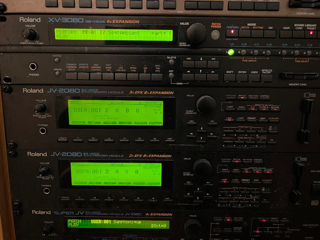 Roland XV3080 Rack Synth., Muziek en Instrumenten, Synthesizers, Gebruikt, Roland, Met midi-aansluiting, Overige aantallen